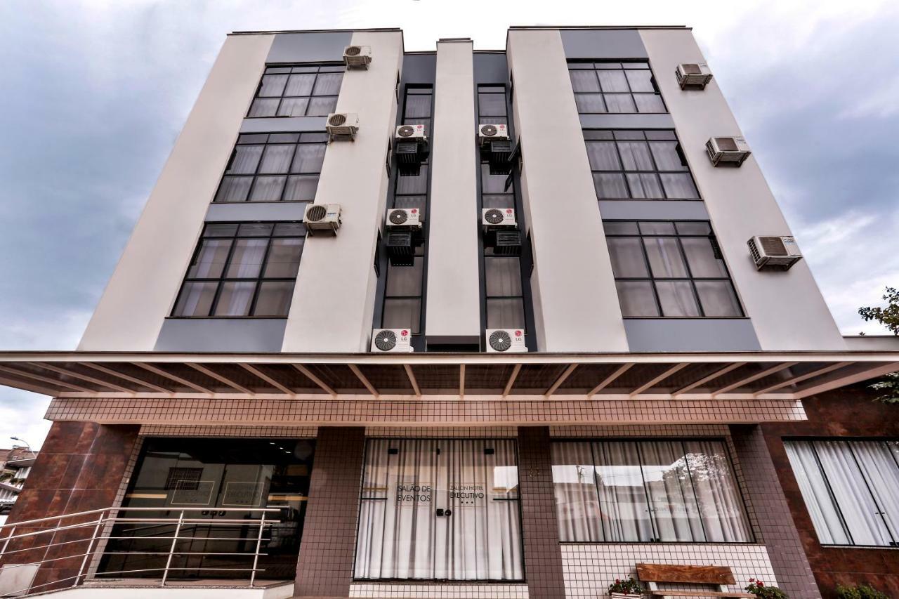 Zallon Hotel Executivo Lajeado  Εξωτερικό φωτογραφία